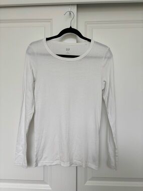GAP White Long Sleeve Shirt Size M